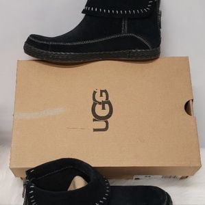 UGGs women booties